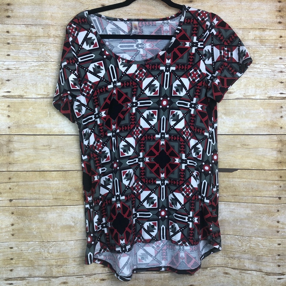 Lularoe shirt 🛍